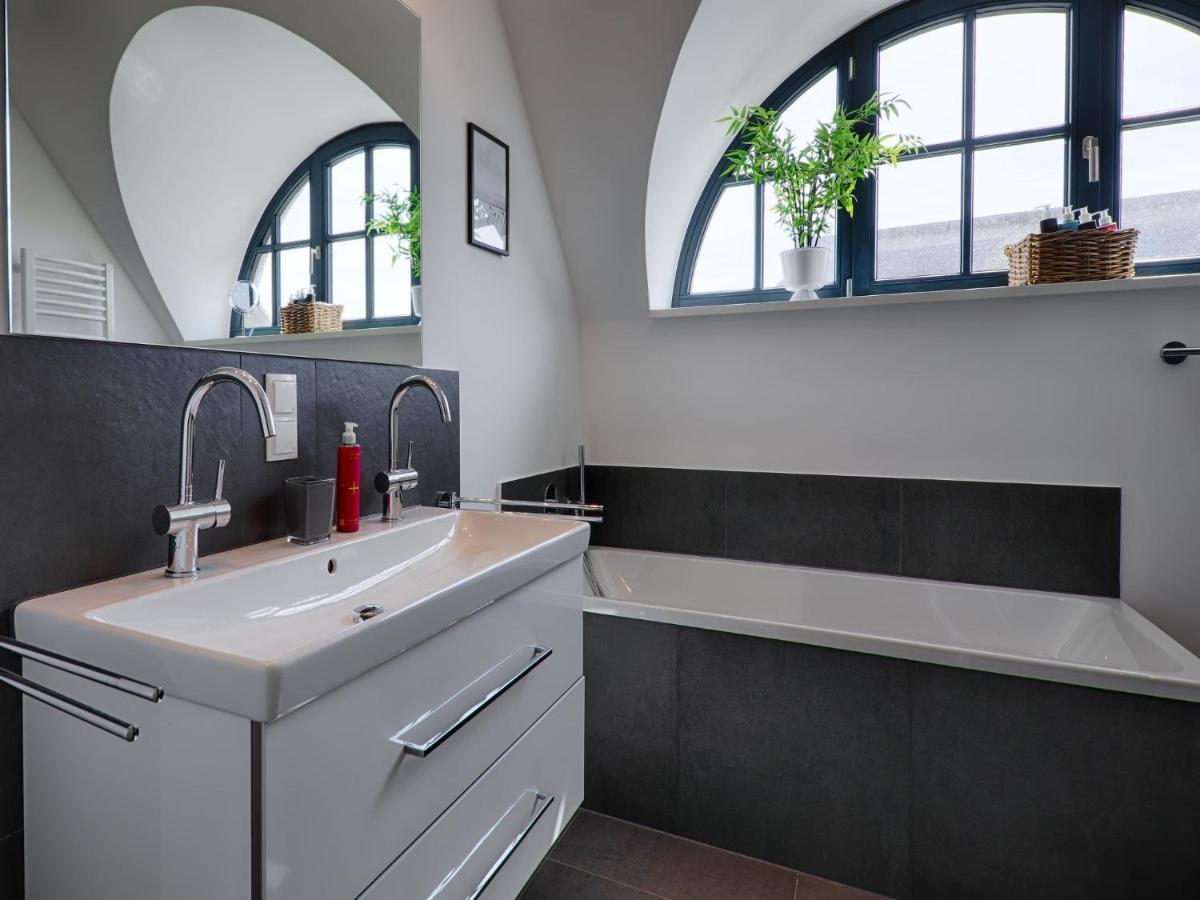 Reetland Am Meer - Premium Reetdachvilla Mit 3 Schlafzimmern, Sauna Und Kamin F27 درانسكي المظهر الخارجي الصورة